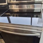 Samsung Electric Glass Stove NE63A6511SS