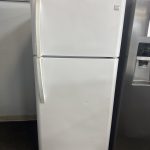 Kenmore top and bottom fridge