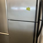 (REFURBISHED) Hot Point Top and Bottom Refrigerator HTM18IBPWRSA