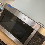 New GE 1.9-Cu. Feet 29.75-Inches Over-the-Range Microwave with Sensor Cooking ( Stainless steel ) jvm7195sk6ss