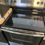 New GE Electric Range GRF400SVSS