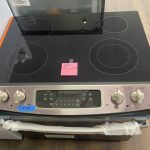 (NEW) GE Wall In Glass Top Range JD630ST2SS