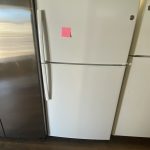 (REFURBISHED) GE Top and Bottom Refrigerator GIE21GTHCWW