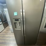(USED) GE Side By Side Refrigerator GSS25GMHBCES
