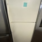(USED) Kenmore Top and Bottom Refrigerator 106. 63854302