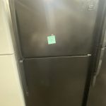 (USED) Whirlpool Top and Bottom Refrigerator ET1 CHMXKB07