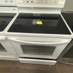 (USED) LG Glass Top Range LRE80128W/00