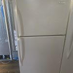 Whirlpool top and bottom fridge w4txnwfwq03