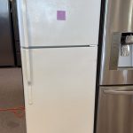 Ge top and bottom fridge GTS22KGNBRWW