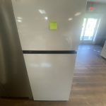 (NEW) LG top and bottom fridge lt18s2100w/00