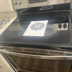 GE Flat top stove JB645RK9SS