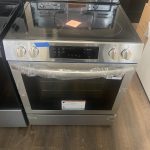 (NEW) Frigidaire Glass top convention stove FCFE308LAFF