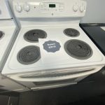 GE coil range electric stove jbp35cm1ww