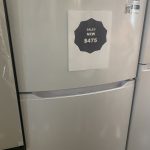 (NEW) Frigidaire Top and Bottom Refrigerator FFHT1425VW04