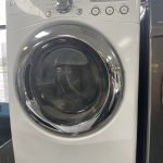 Set LG  Front load Washer WM3050CW And Dryer DLE5955W