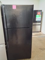 GE Top Bottom Fridge GTS18DCPWRBB