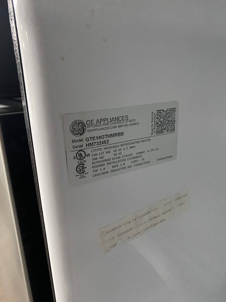 (USED) GE Top & Bottom Refrigerator GTE18GTHMRBB