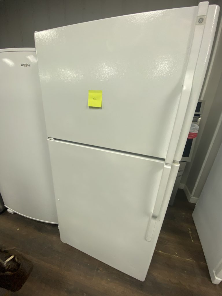 (USED) GE Top & Bottom Refrigerator GTS22JCPDRWW