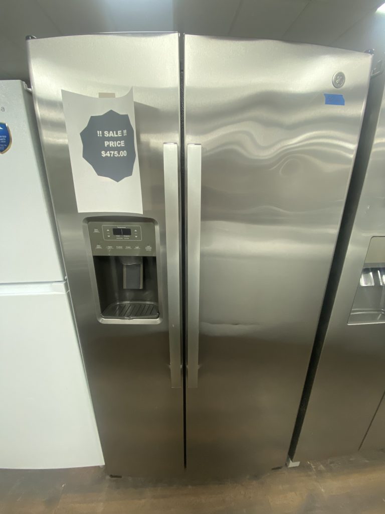 (USED) GE Side By Side Refrigerator GSS25GYPECFS