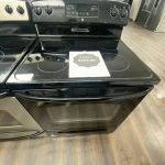 (USED) GE Glass Top Range J B620DR3BB