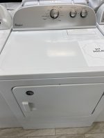 43a002dd-742f-414e-980a-9bf66429c4d3-34024-00000ba920ed6d58_file - Discount Appliances Whirlpool top-loading washing machine with control panel featuring three round dials and a logo on the left side.